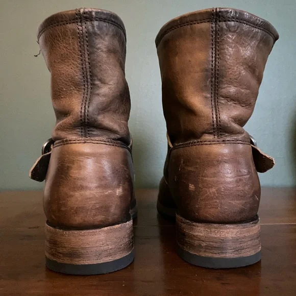 Frye- Veronica bootie rich brown leather buckle detail women’s size 9 - Picture 14 of 16